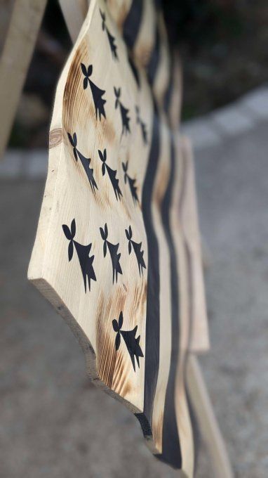 Drapeau bois massif 3D